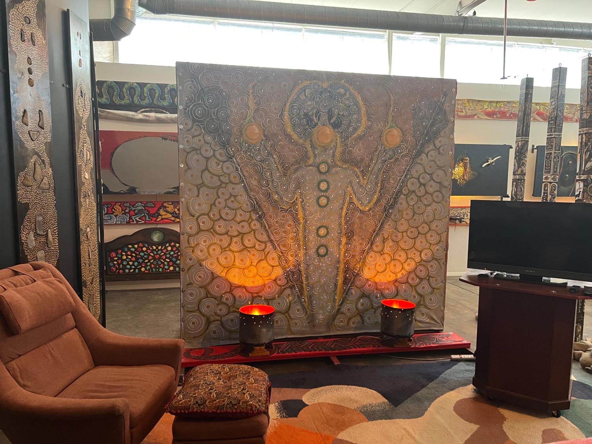 Space Castle: A 1950S Gas Station Transformed Into An Art Themed Wonderland 트루스오어콘시퀀시스 외부 사진